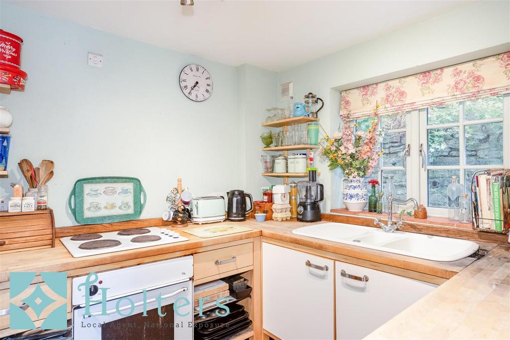 8 Fishmore rd interior-5.jpg
