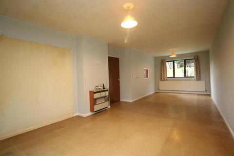 4 The Leys, Peterborough, PE3 6LE