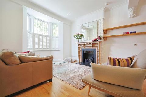 4 bedroom terraced house to rent, Mendora Road, London