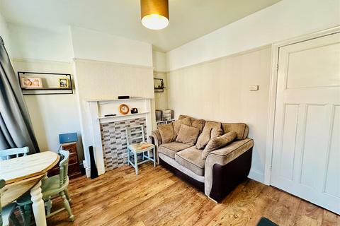 3 bedroom terraced house for sale, Spring Bank, Scarborough