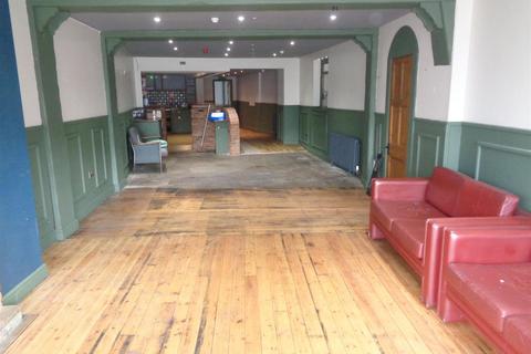 Retail property (high street) to rent, Bondgate, Darlington