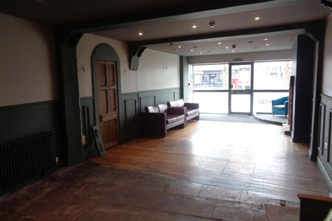 Retail property (high street) to rent, Bondgate, Darlington