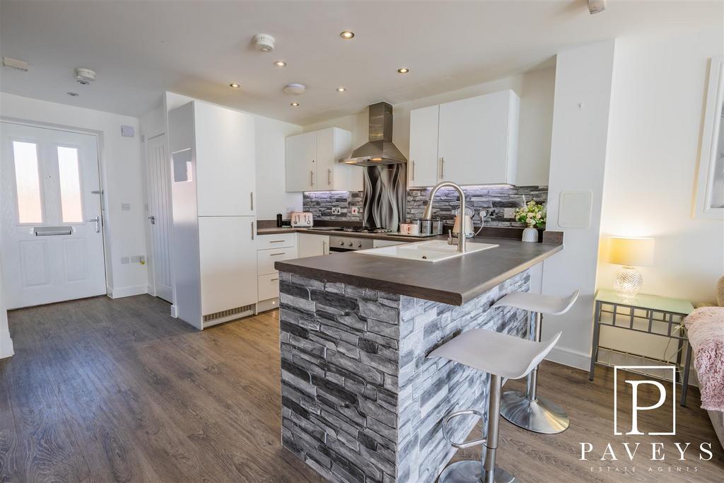 Open plan lounge kitchen diner