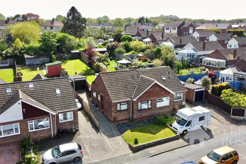 3 bedroom semi-detached bungalow for sale, Hillview Close, Rowhedge