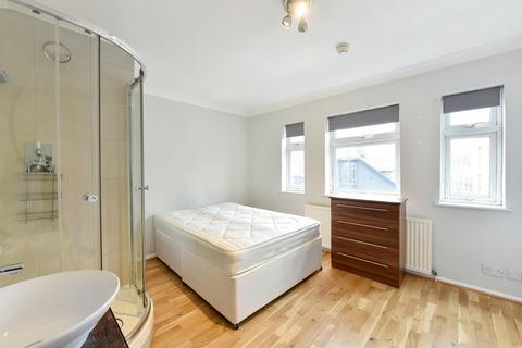 3 bedroom flat to rent, Fulham High Street, Fulham, SW6