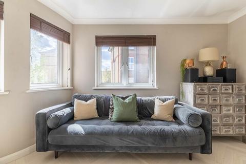 1 bedroom flat to rent, Webb Close, North Kensington, W10