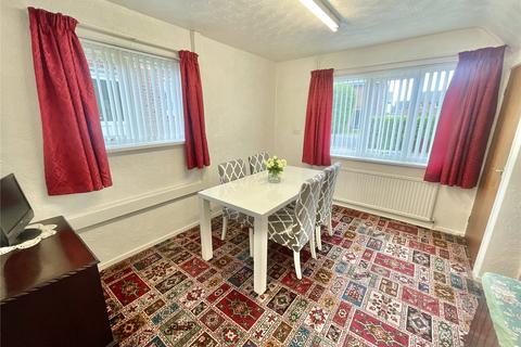 8 Edgecliffe Place, Barnsley, S71 1UW