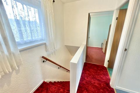 8 Edgecliffe Place, Barnsley, S71 1UW
