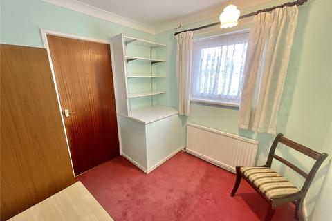 8 Edgecliffe Place, Barnsley, S71 1UW
