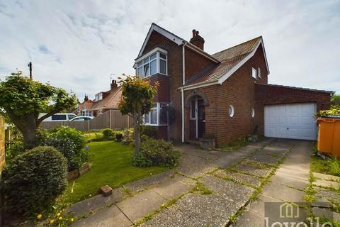 2 bedroom detached house for sale, Wellington Road, mablethorpe, Mablethorpe, Lincolnshire, LN12 1HY