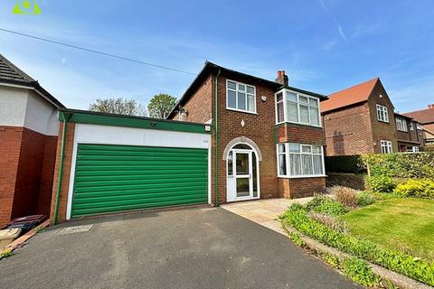 4 bedroom detached house for sale, Albert Road West, Bolton BL1 5EB *CHAIN FREE*