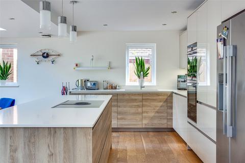 14 Chiltern Road, Marlow, SL7 2PP