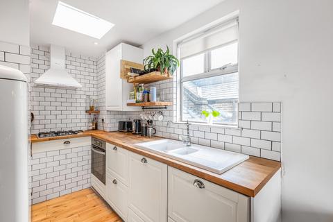 1 bedroom flat for sale, Cotherstone Road, Brixton Hill
