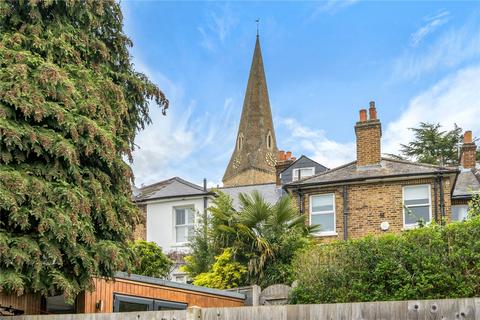 7 Wolsey Grove, Esher, KT10 8NU