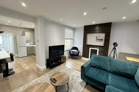 2 bedroom apartment for sale, St Leonards Road, Windsor, Berkshire, SL4