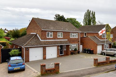 4 bedroom detached house for sale, Shalloak Road, Broad Oak, Canterbury, Kent