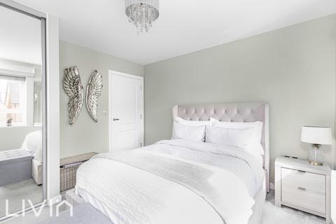 1 bedroom flat for sale, Honeysuckle Court, Carshalton SM5