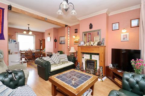 3 bedroom terraced house for sale, Maidstone Road, Chatham, ME4