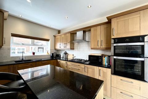 3 bedroom semi-detached house for sale, Padstow Drive, Windle