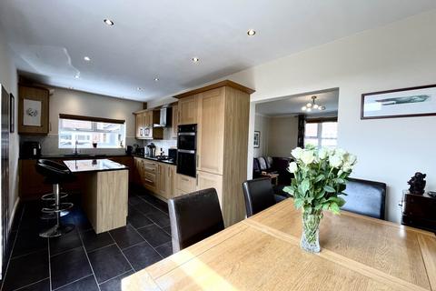 3 bedroom semi-detached house for sale, Padstow Drive, Windle