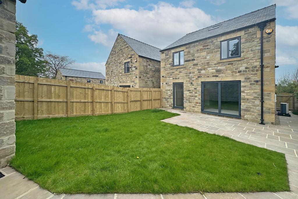 Back Lane, Kirkby Malzeard, HG4 4 bed detached house for sale £525,000