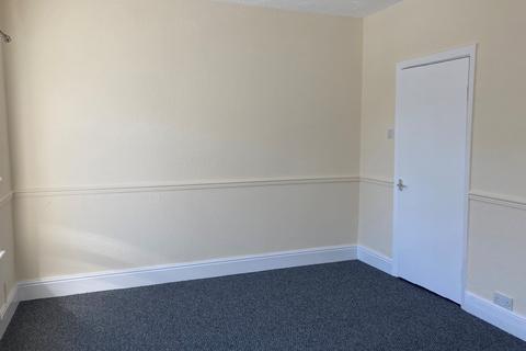 2 bedroom flat to rent, Newlands Street, Barry, Vale Of Glamorgan. CF62 8DZ