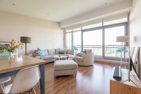 3 bedroom flat for sale, Western Harbour Terrace, Edinburgh EH6