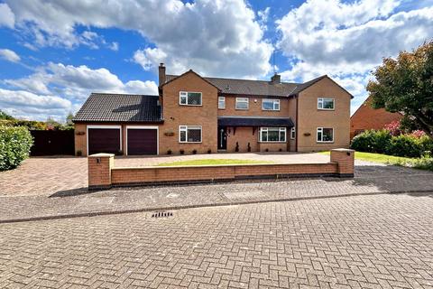 17 Whitegates, Northampton, NN4 9XA