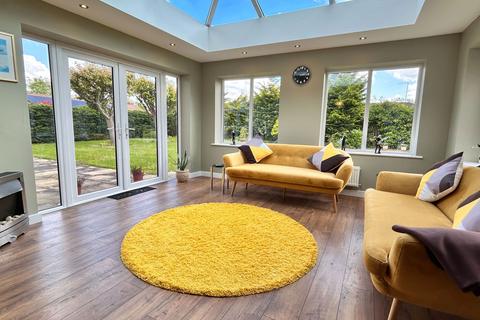 17 Whitegates, Northampton, NN4 9XA