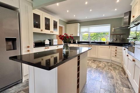 17 Whitegates, Northampton, NN4 9XA