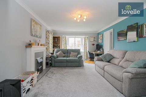 29 Holly Close, Stallingborough, Grimsby, DN41 8TG