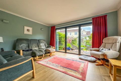 19 Falcon Close, Portishead, Bristol, BS20 6UT