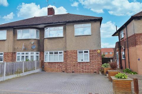 21a Erith Crescent, Romford, RM5 3JJ