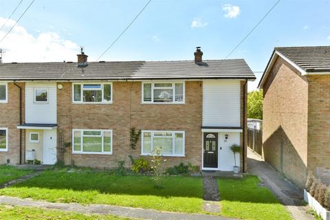 2 bedroom end of terrace house for sale, Petridge Road, Redhill, Surrey