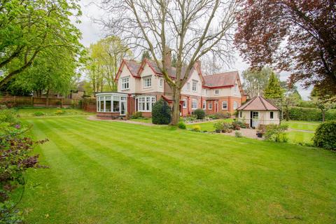 7 bedroom detached house for sale, Knighton Grange Road, Leicester