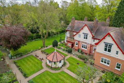 7 bedroom detached house for sale, Knighton Grange Road, Leicester