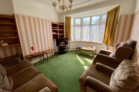 20 Ivanhoe Drive, Harrow, HA3 8QP
