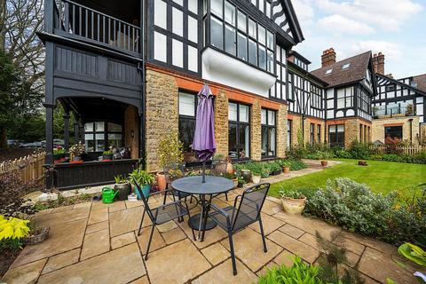 8, Hampton Manor Huxley Close, Godalming, GU7 2FF