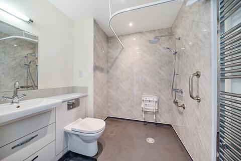 8, Hampton Manor Huxley Close, Godalming, GU7 2FF