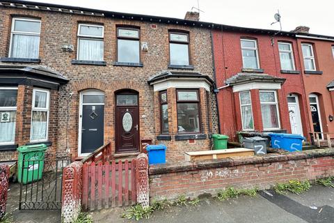 4 bedroom terraced house to rent, Slade Grove, Manchester, M13