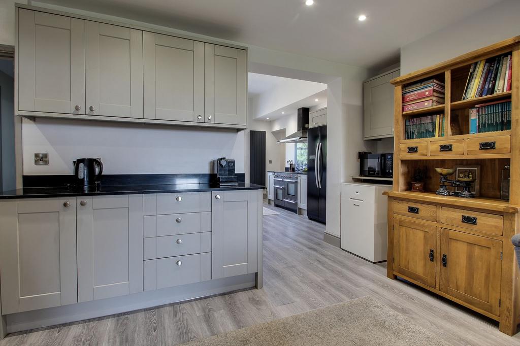Breakfast Room