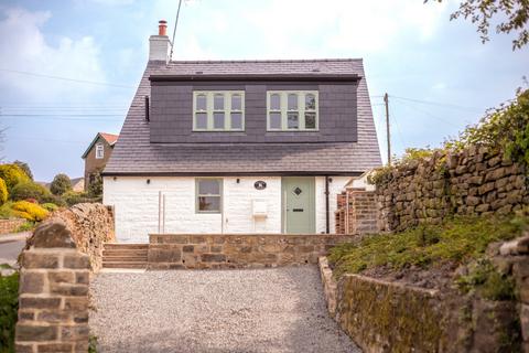 2 bedroom detached house to rent, Town Head, Silsden, Keighley, West Yorkshire, BD20