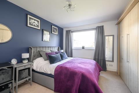 2 bedroom flat for sale, Burnbrae Drive, Edinburgh EH12