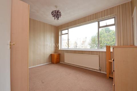 2 bedroom flat to rent, Garfield Road, London, Greater London. E13