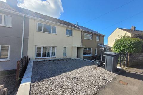 3 bedroom semi-detached house to rent, Hill Crescent, Brynmawr, Ebbw Vale