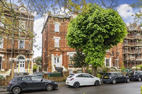 1 bedroom ground floor flat for sale, Castle Hill Avenue, Folkestone, CT20