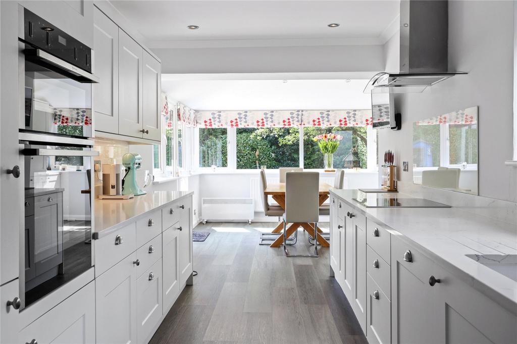Kitchen/Breakfast