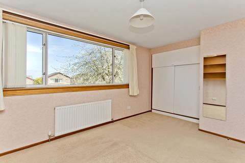 13 Cramond Vale, Edinburgh, EH4 6RB