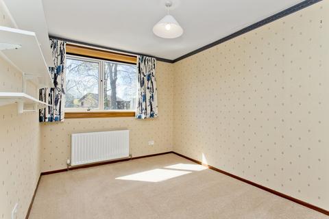 13 Cramond Vale, Edinburgh, EH4 6RB