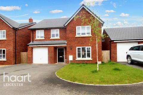 4 bedroom detached house to rent, Stafford Way
